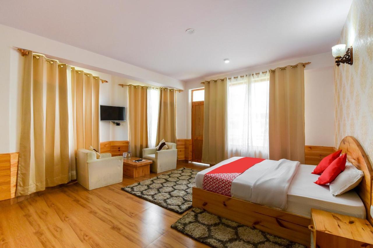 Kingscloud Hotel Manāli Quarto foto